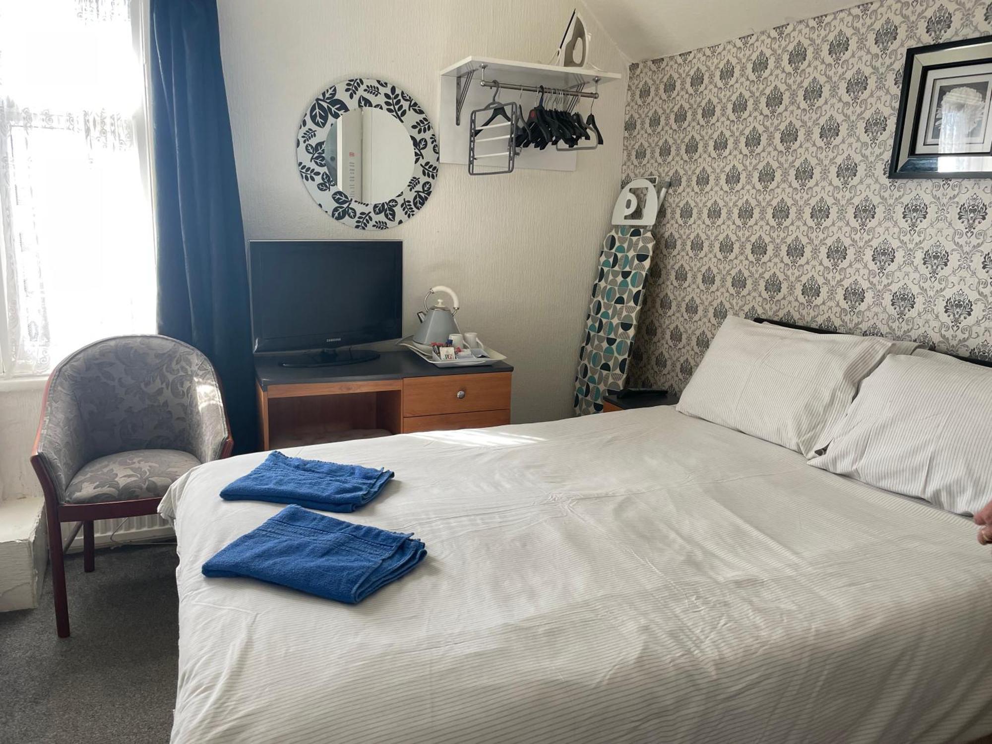 The Shepperton Hotel - Blackpool, Blackpool